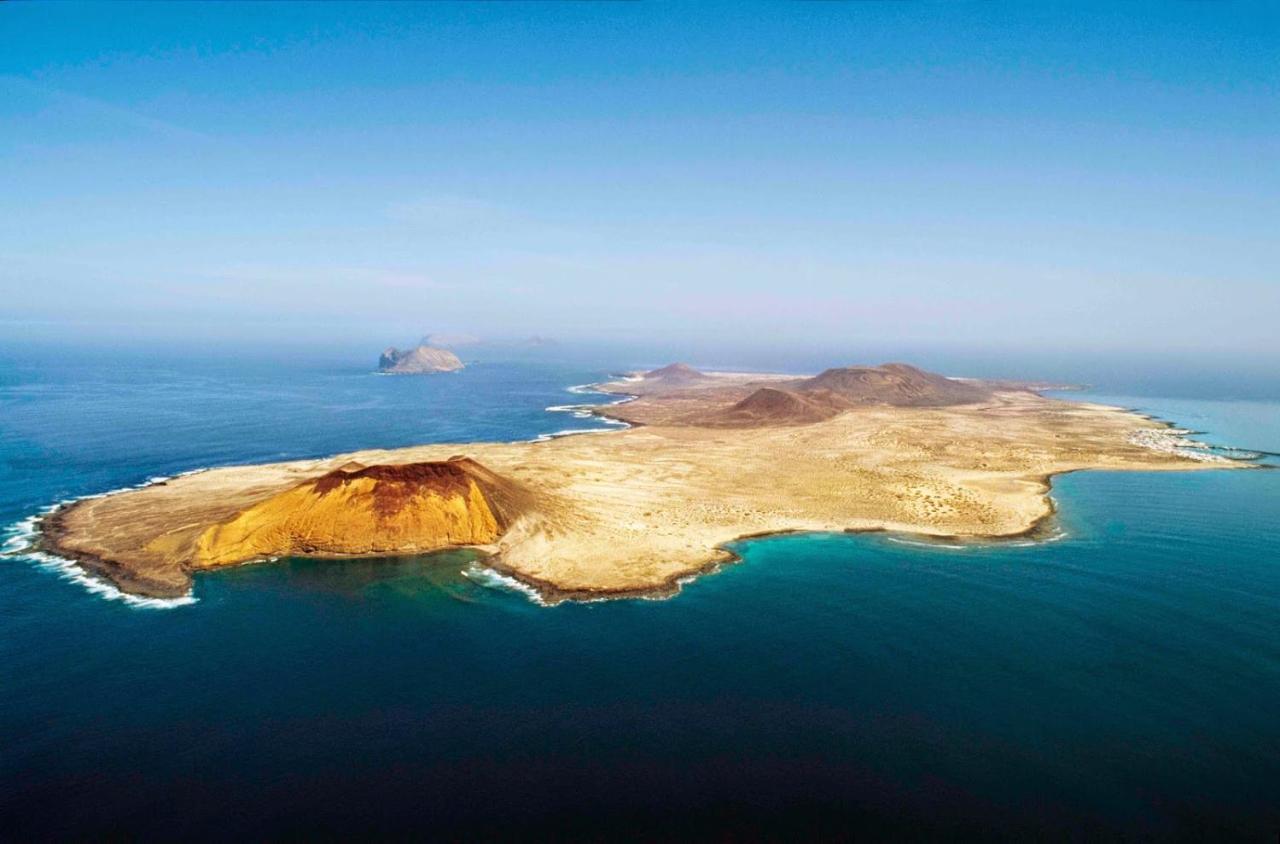 Apartamento Vacacional En Orzola Lanzarote Luaran gambar